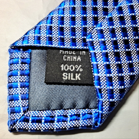 Madison 💯 Silk Men's Necktie 57-60" x 3" Blue/Silver Woven Micro-Geometric Nice - Picture 5 of 10